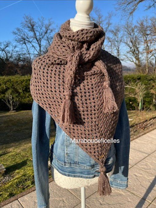 Chèche /Châle au crochet coloris Chocolat 