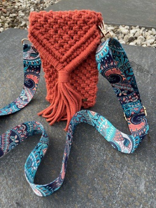 pochette de télephone terracotta 