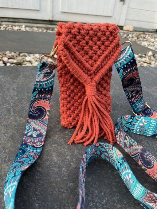 pochette de télephone terracotta 