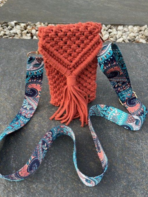 pochette de télephone terracotta 